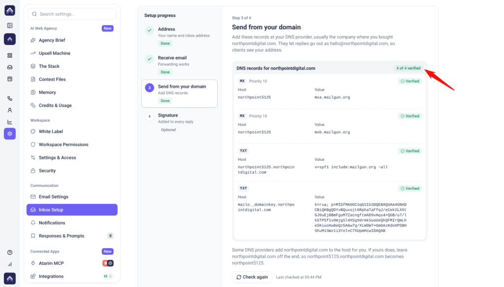 Inbox Setup on Send from your domain, with the red arrow pointing at the 4 of 4 verified badge and every MX and TXT record marked Verified.
